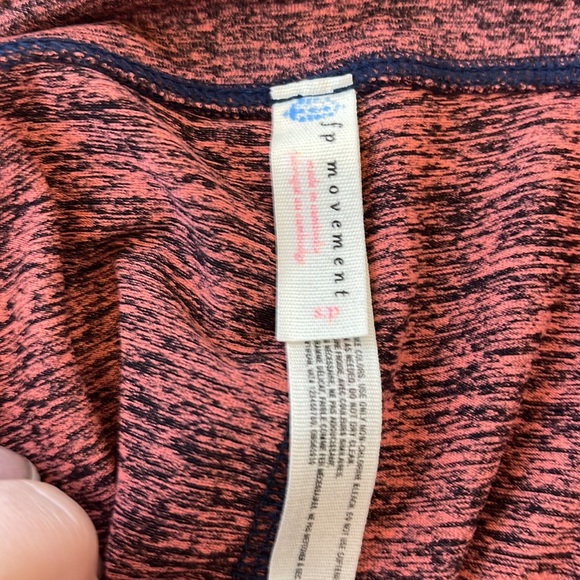 Free People movement workout pants! NWT - Size Small - Picture 4 of 4